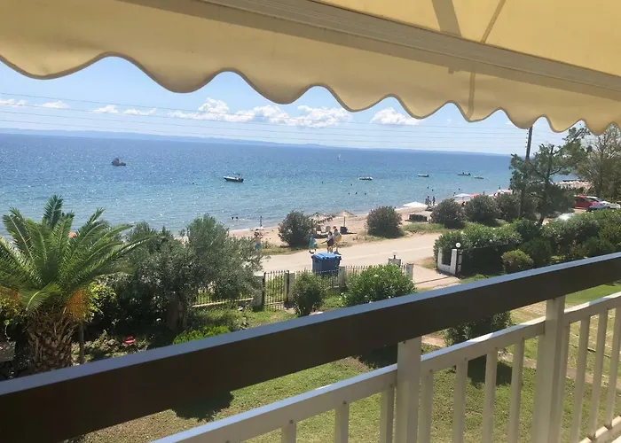 District 01 Beachfront *